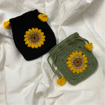 Crochet mini bags