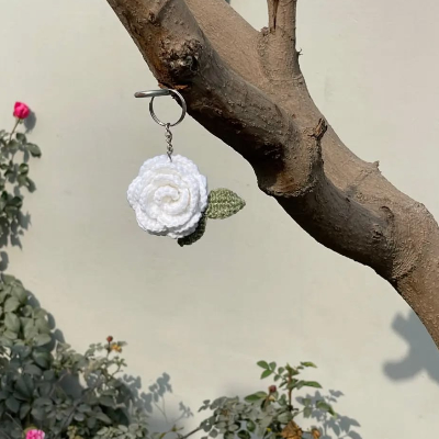 White Rose keychain