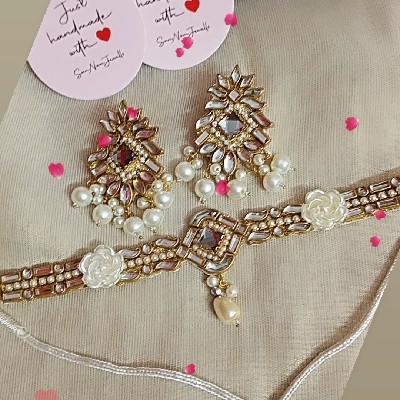 floral  pearl choker set 💓