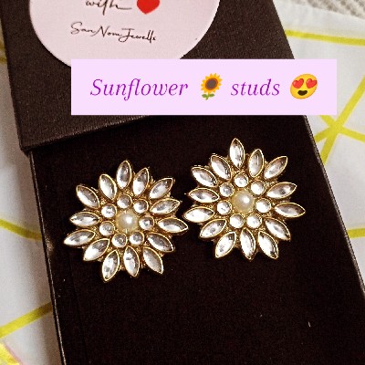 sunflower 🌻 studs