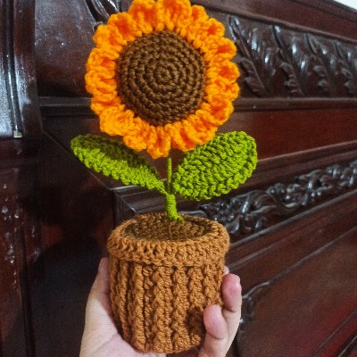 crochet sunflower pot