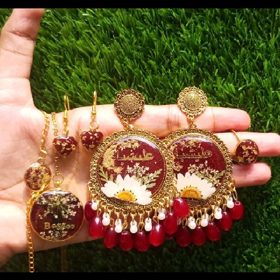 customized resin jewelry set