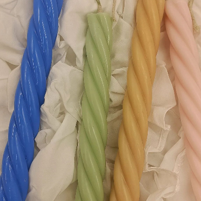 Tall swirl candle