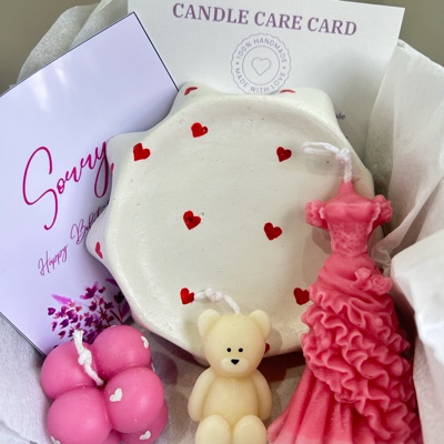 GIFT BOX (Heartfelt Token)