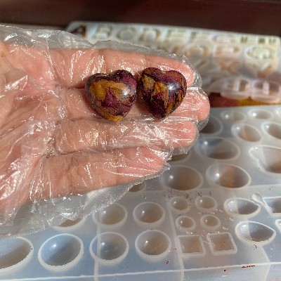 Rose petals earstuds