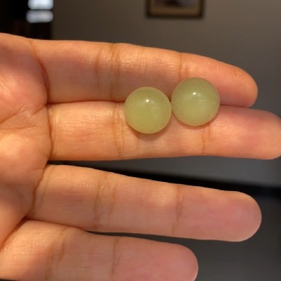 Glow in the dark earstuds