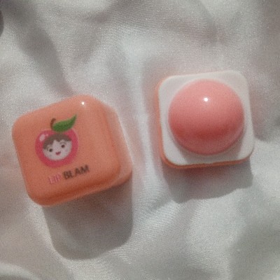 Apple lip balm