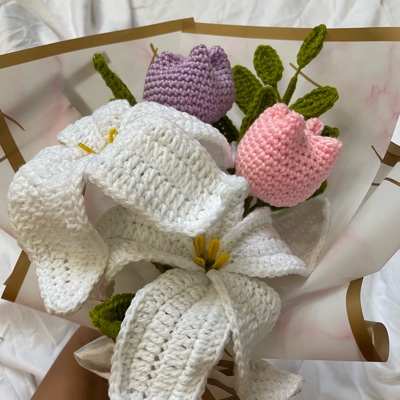 Crochet lily tulip bouquet