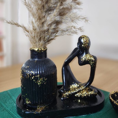 vase, statue, oval tray