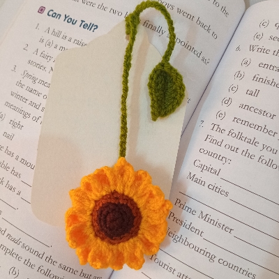 crochet book mark , Keycharm, mobile charm and bag charm