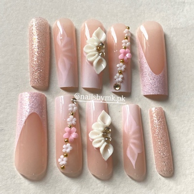 Long Floral Nails (24 pcs + application kit)