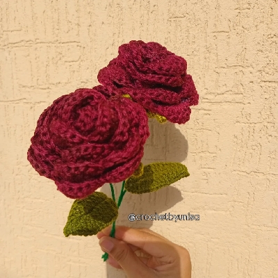 🌹 Crochet Red Rose – Timeless Handmade Bloom