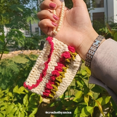 Crochet Wallet with Stretchable Wrist Band